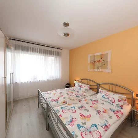 Ferien Im Reetdachhaus *